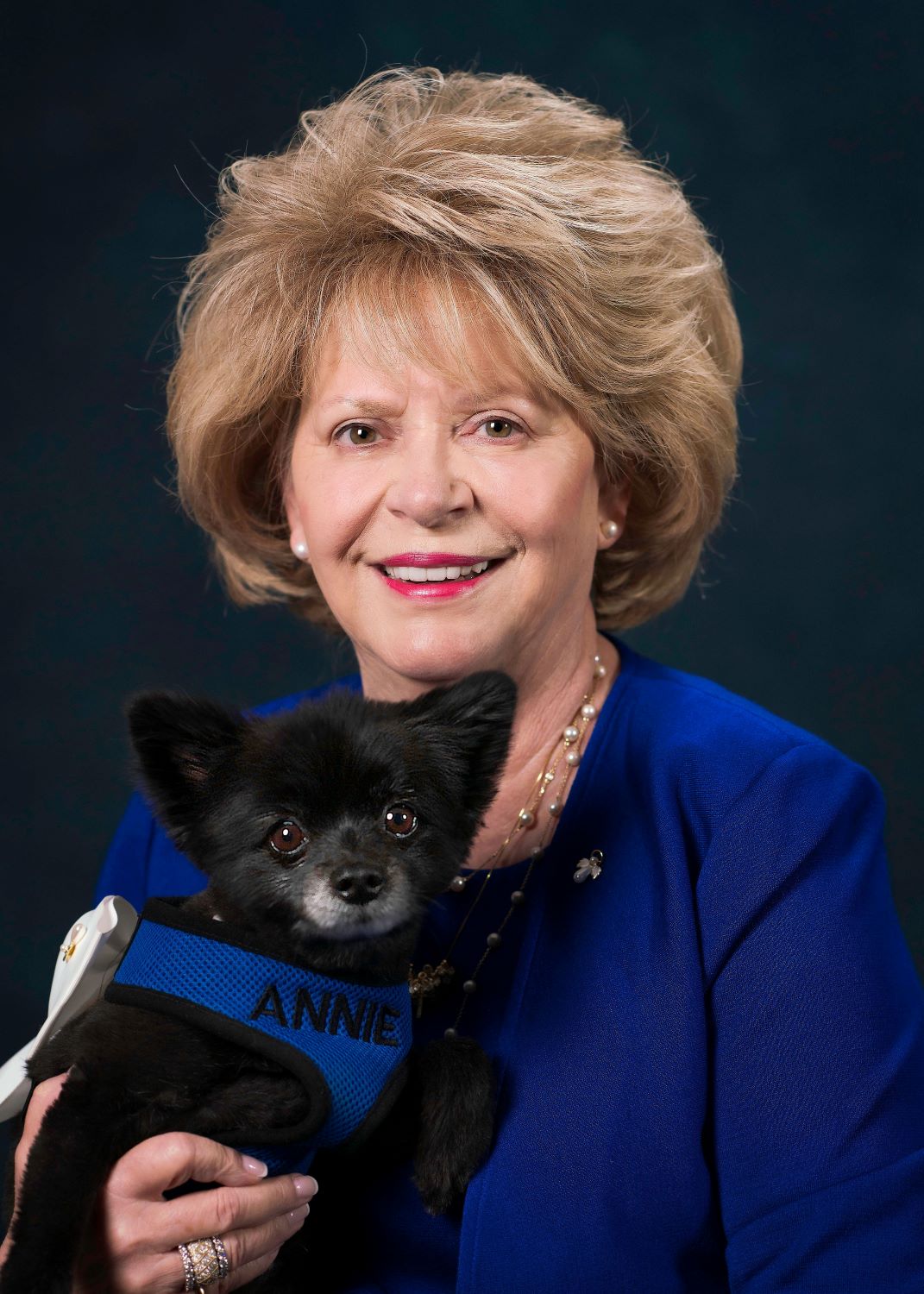 Mrs. Linda N. Ogle and Annie