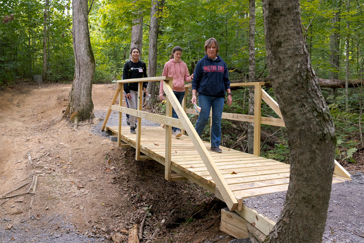 Hikers on the Fox Trail